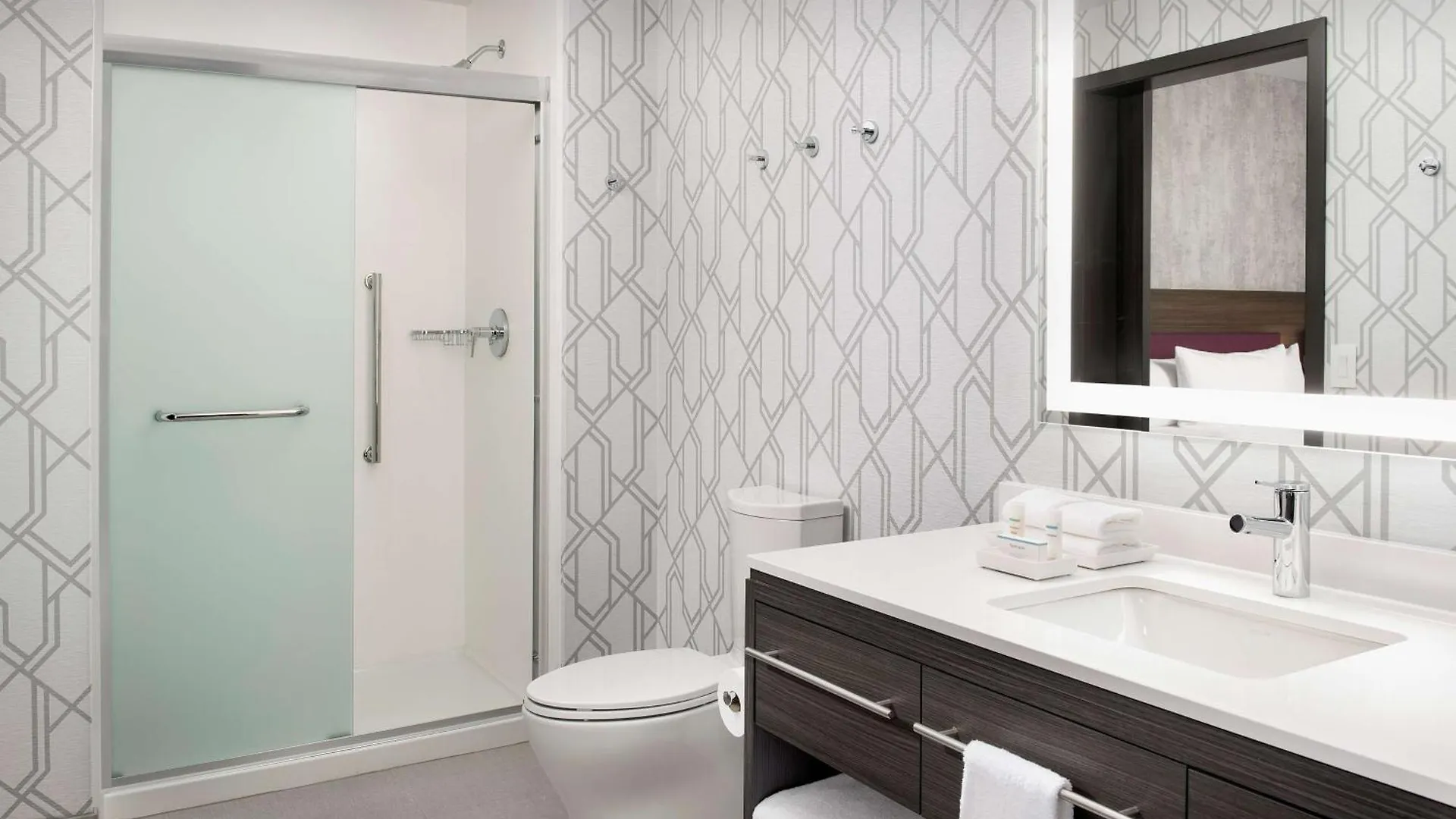 Home2 Suites By Hilton Denver Central Park فندق